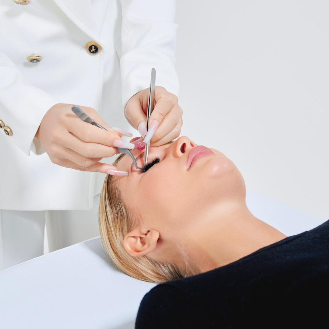 Der ultimative Leitfaden für Wimpernkleber: Tipps zur Haltbarkeit, Zimmertemperatur und Luftfeuchtigkeit